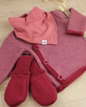 pull-en-laine-bebe-disana-bordeaux-zoom1-websize-600x750