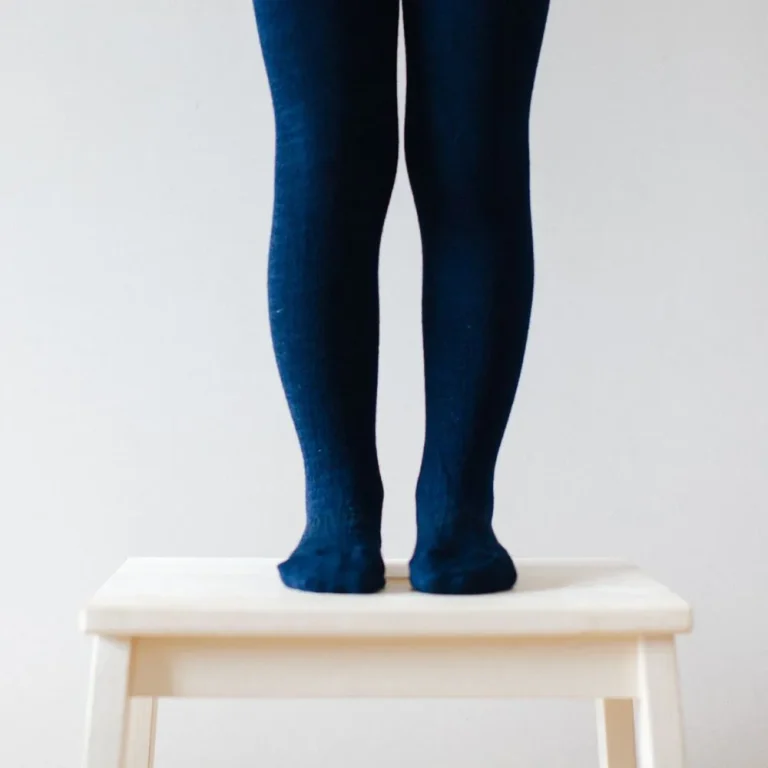 collant en laine mérinos pour enfant tricot plat bleu marine